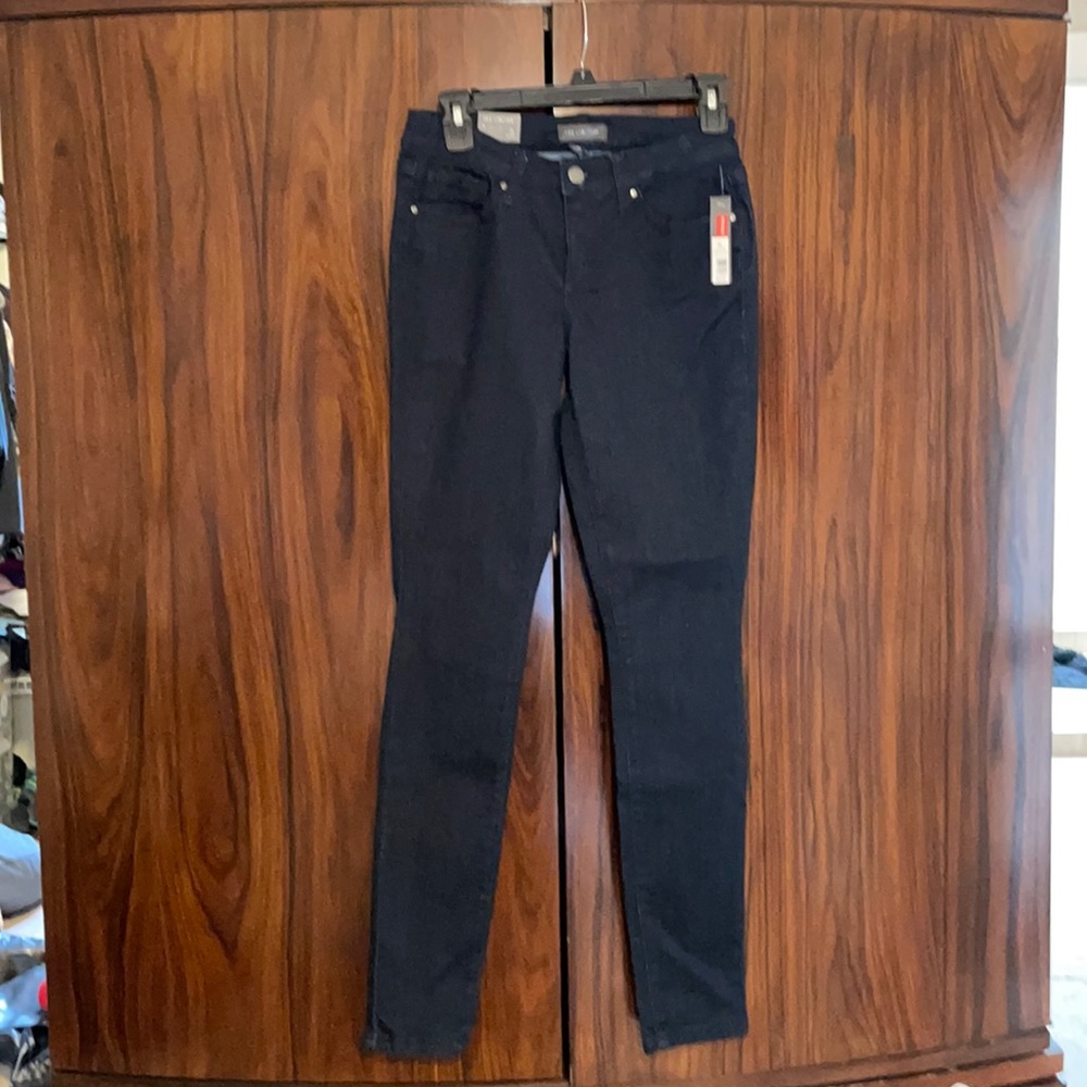 Limited brand dark jeans. Size 0 long. Brand new with tags
